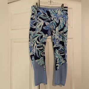 Lilly Pulitzer size L Luxletic capri length leggings EUC